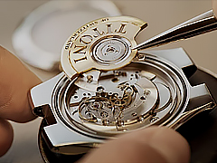 宇联手表进灰后需要哪些清理步骤？