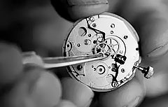 宇联手表维修（宇联手表调整日期时卡住的解决方法）